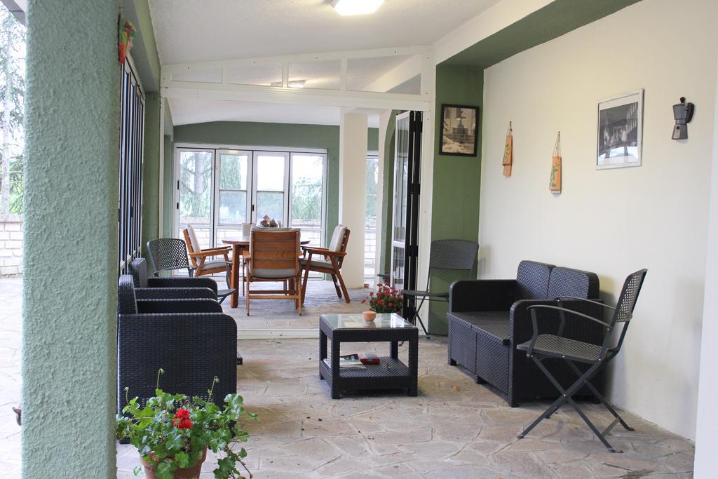 Bed And Breakfast Romantica Evasione Sutri Exterior foto